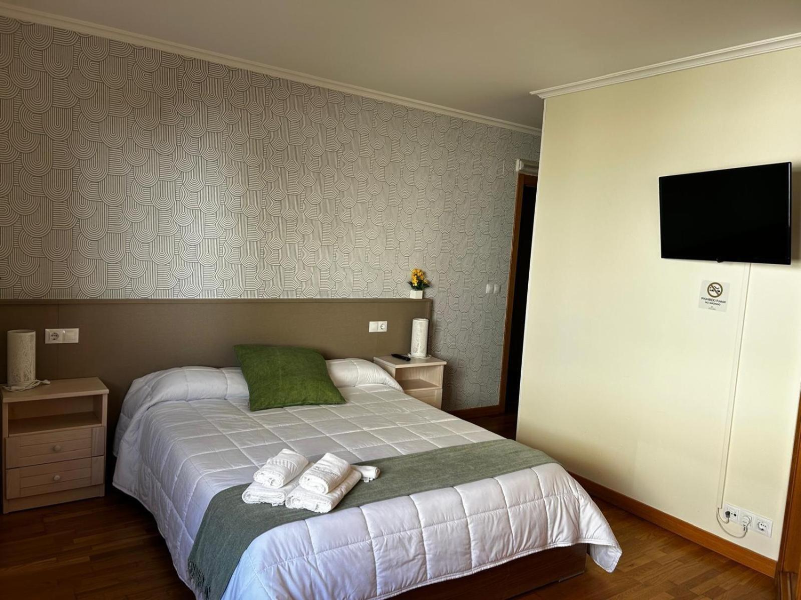 Pension A Solaina O Pedrouzo Exterior photo